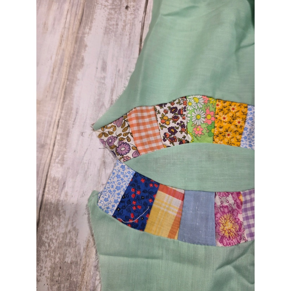 Vintage Double Wedding Ring Quilt Top Mint Green Multi Scrap Patchwork 55x93 - Picture 6 of 9